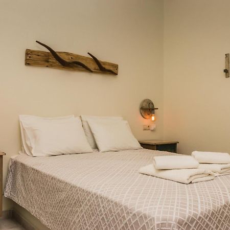 Hotel Sunshine Matala エクステリア 写真