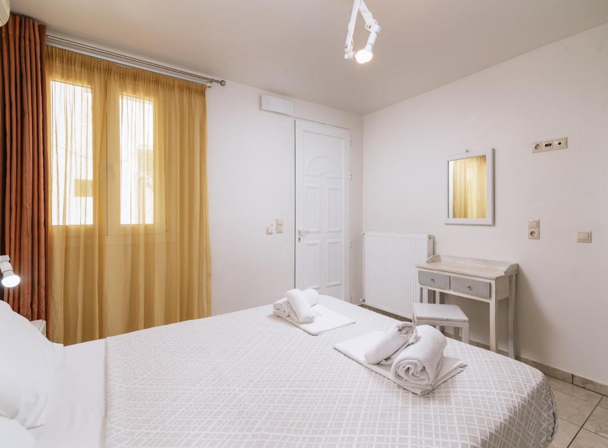 Hotel Sunshine Matala エクステリア 写真