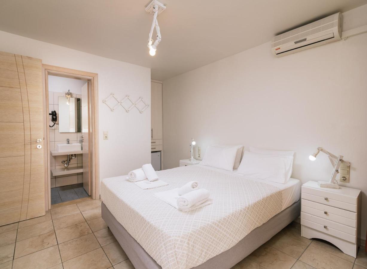 Hotel Sunshine Matala エクステリア 写真