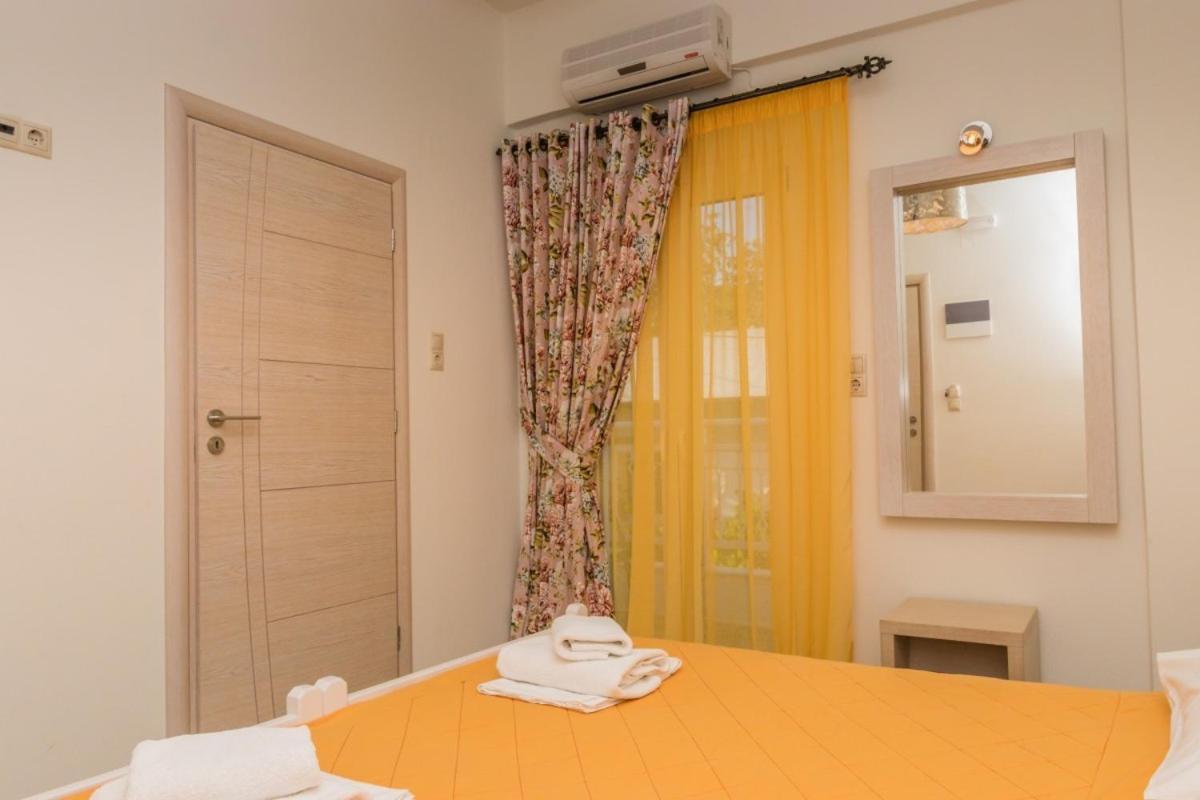 Hotel Sunshine Matala エクステリア 写真