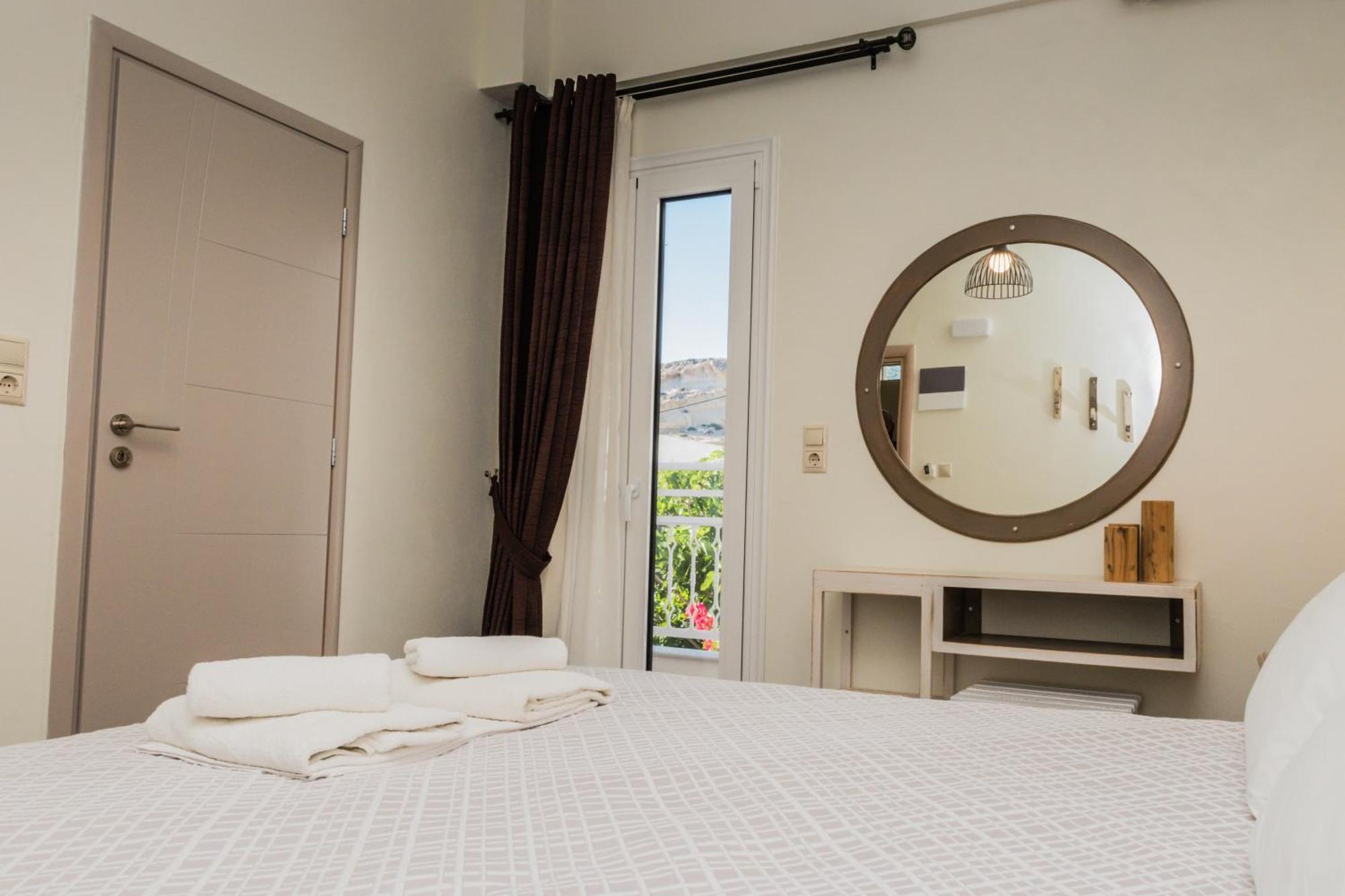Hotel Sunshine Matala エクステリア 写真